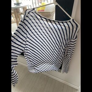 Rag and bone cotton long sleeved t shirt. Like new.